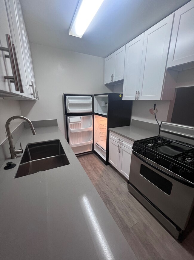 Building Photo - 3932 Sepulveda Blvd