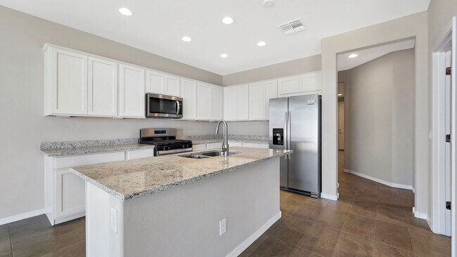 Building Photo - Brand new home!  Convenient to the 303 freeway!