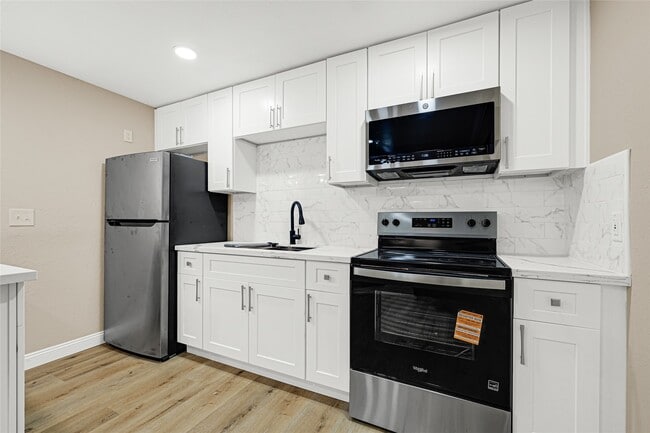 Building Photo - 1603 Welch St