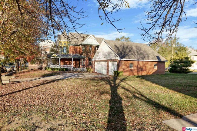 Building Photo - 2210 Wirt St