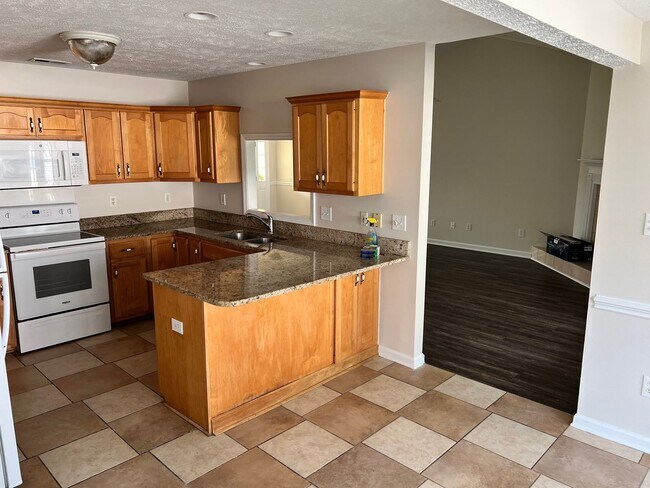 Building Photo - Beautiful 4br, 2.5 bath home in the Jack Brit school district