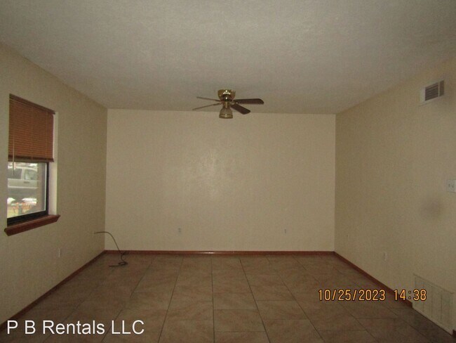 Building Photo - 2 br, 1 bath House - 401 NW 6th Street, Apt B