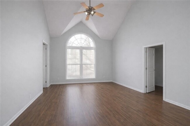 Building Photo - 303 Leeward Walk Ln