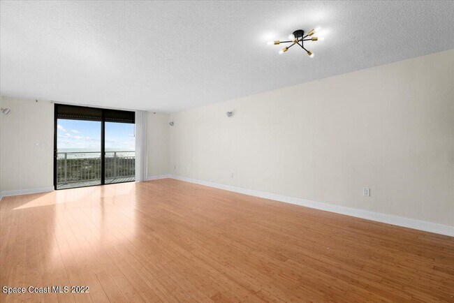 Building Photo - 2101 S Atlantic Ave