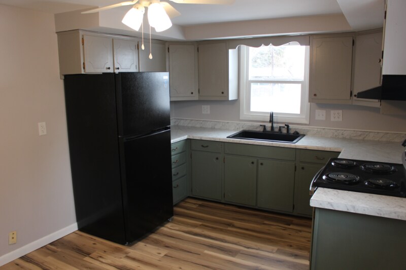 Building Photo - 310 E 37th St