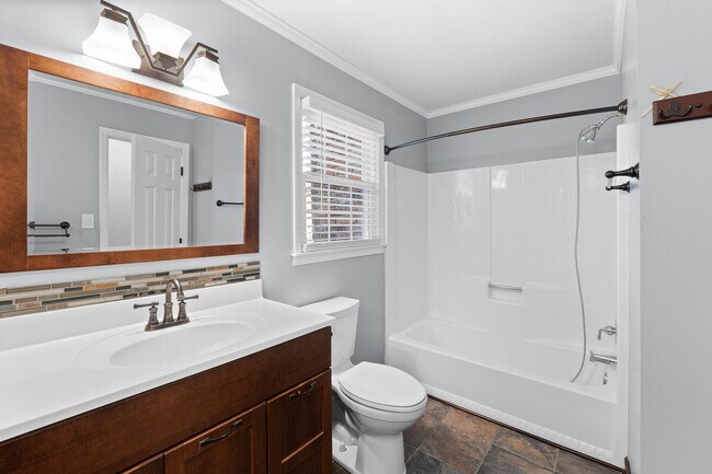 Building Photo - 315 Rabun Valley Ln