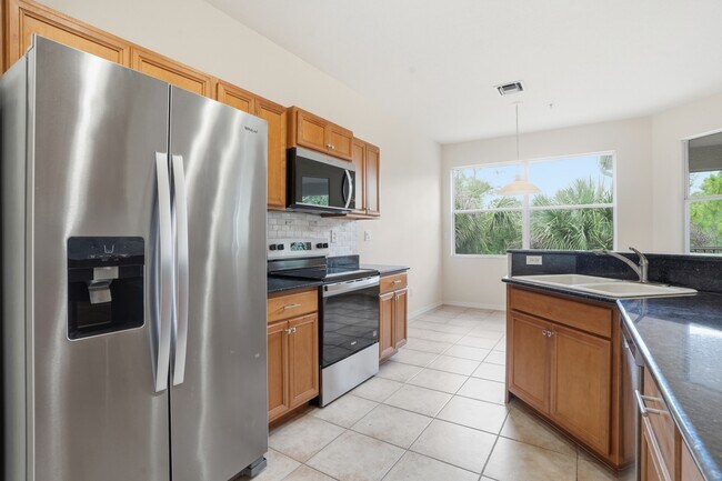 Building Photo - 12854 Carrington Cir