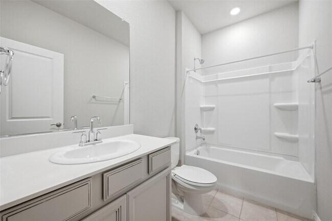 Building Photo - 206 Fieldstone Dr