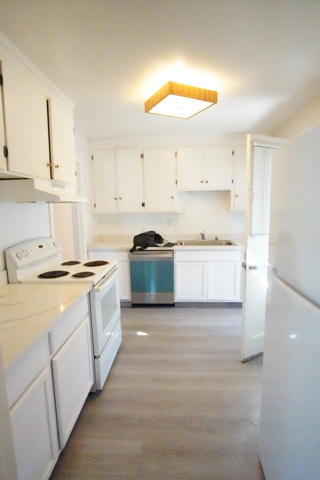 Building Photo - 2739 Kroy Way