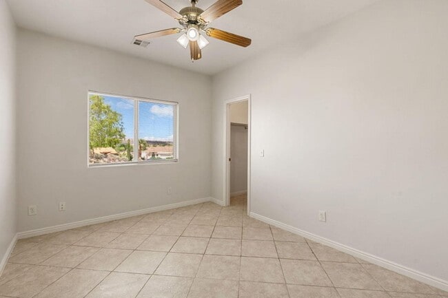 Building Photo - Beautiful 4 Bedroom Single-Level Home