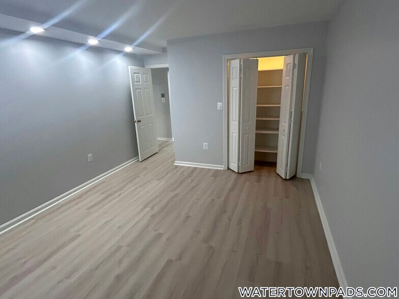 Building Photo - 131 Coolidge Ave