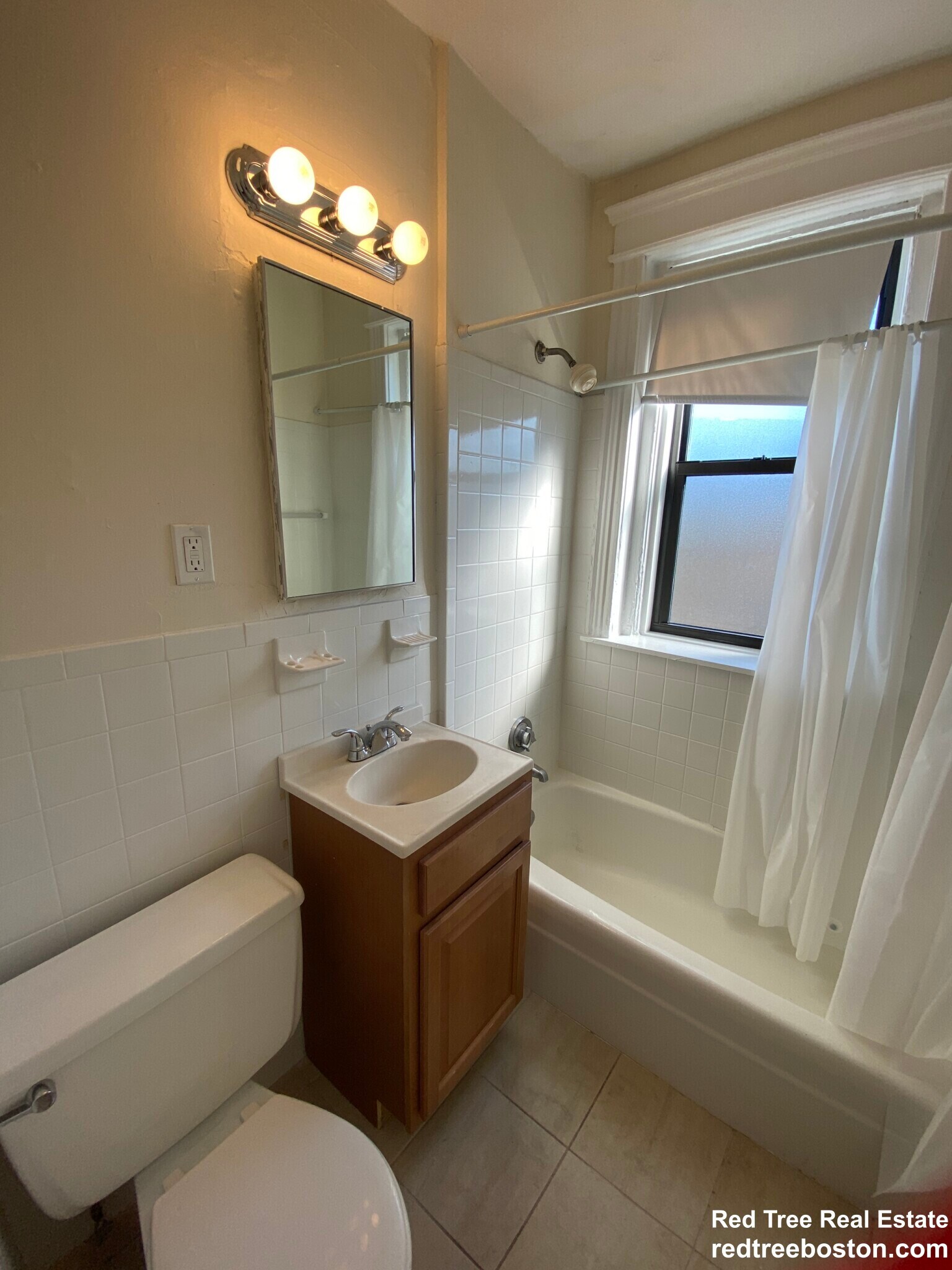 Building Photo - 1148 Commonwealth Ave