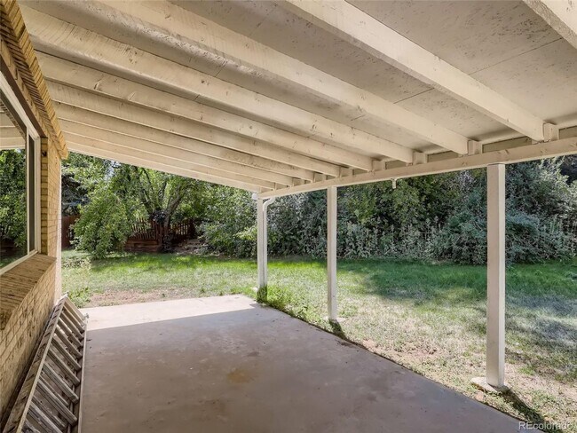 Building Photo - Beautifully Updated Home in the Columbine ...