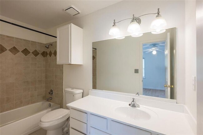 Building Photo - 9070 Cobbler Ct