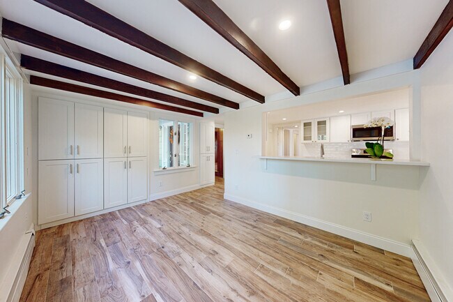 Building Photo - 88 5 Mile River Rd