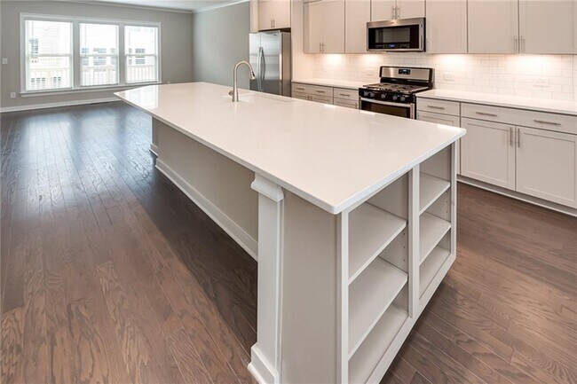 Building Photo - 1158 Millennium Park Rd