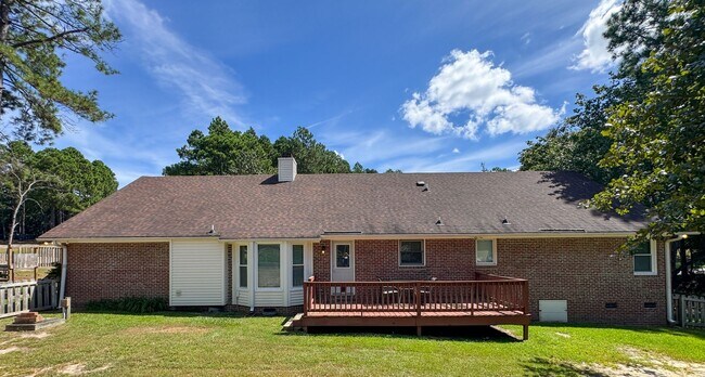Building Photo - Lovely 3 Bed 2 Bath Home with Bonus Room