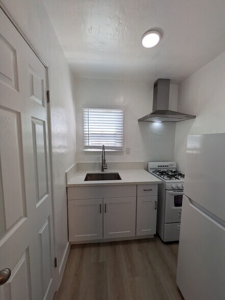 Building Photo - 4237 S Centinela Ave