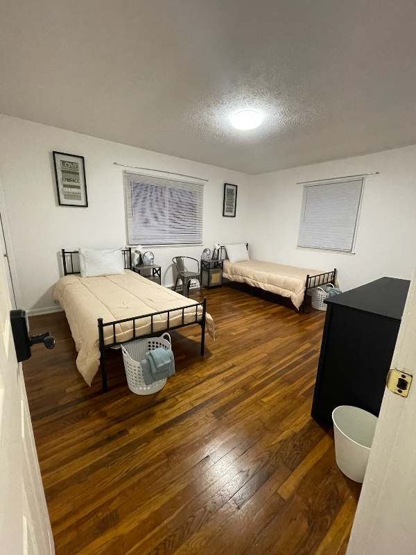 Building Photo - 1 N Chester Ave