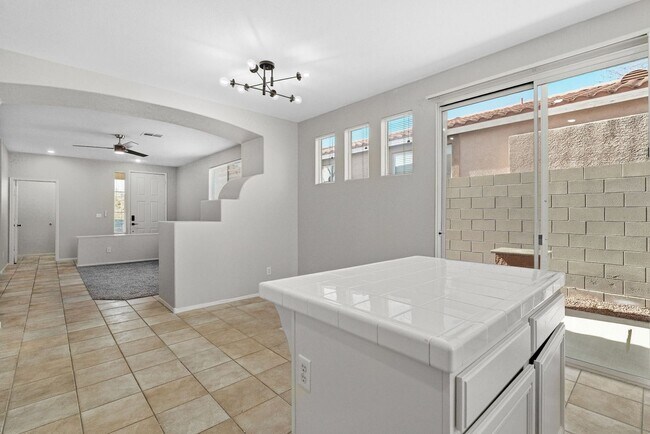 Building Photo - SUMMERLIN NORTH!!! SINGLE STORY!!! LARGE YARD!!! RECENTLY RENOVATED!!! NEW CARPET!!! NEAR DOWNTOW...