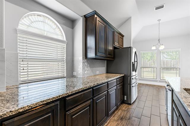 Building Photo - 1421 Baynes Dr