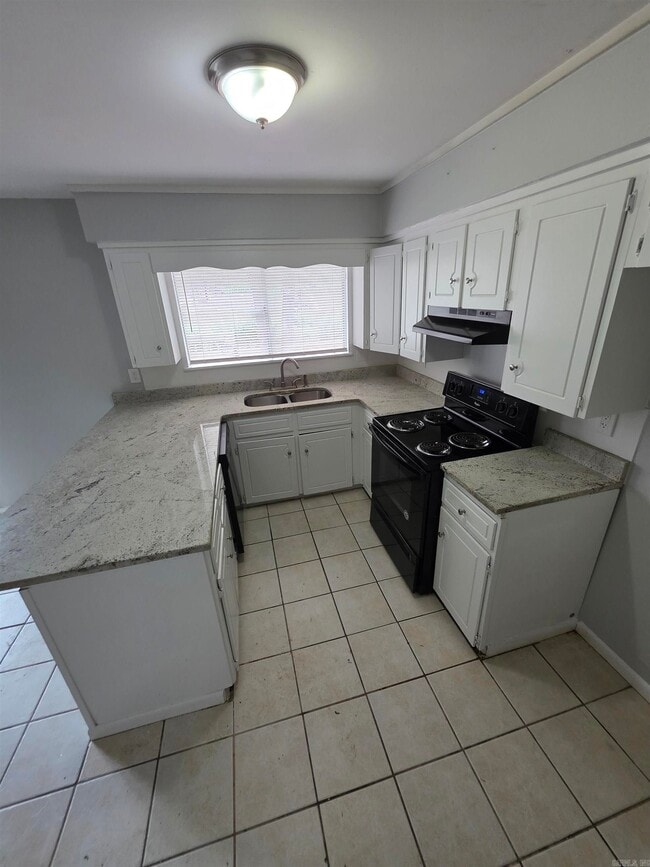 Building Photo - 8904 Merrymen Rd