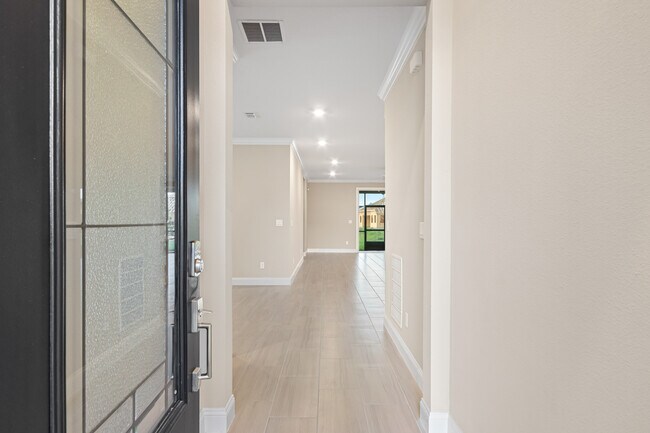 Building Photo - 167 Lily Landing Dr