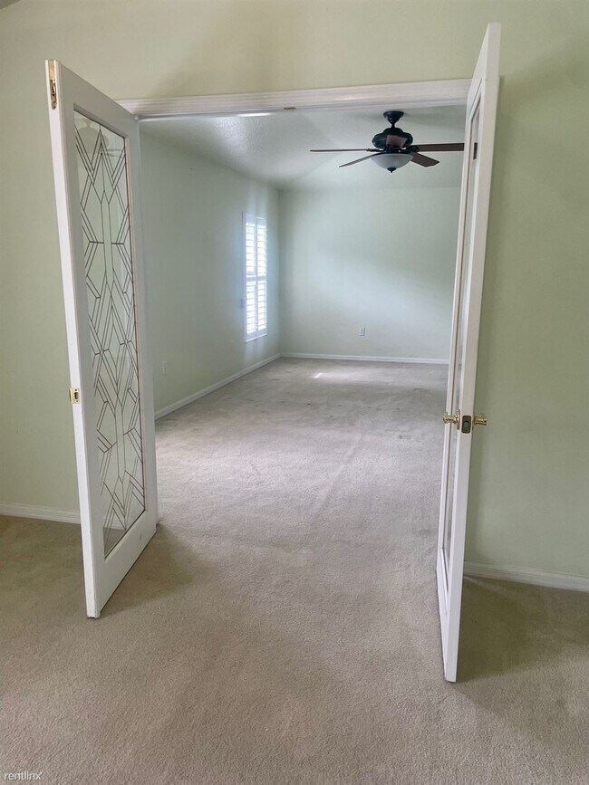 Building Photo - 4 br, 2 bath House - 1613 Crown Hill Boule...