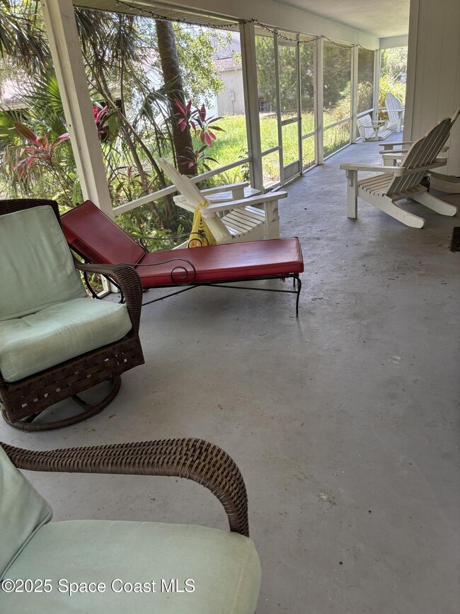 Building Photo - 5215 Lake Poinsett Rd