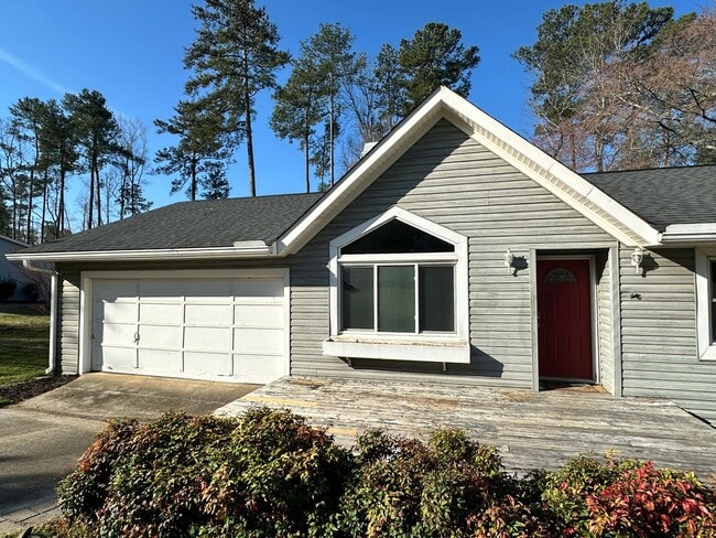 Building Photo - 3 Bed/2 Bath in Harlem, GA with Sunroom & ...