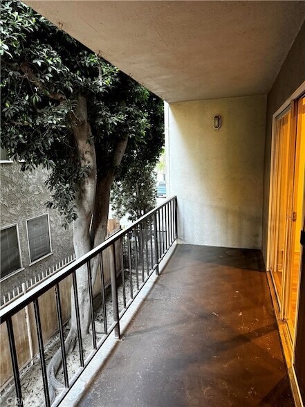 Building Photo - 280 Molino Ave