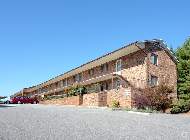 Primary Photo - Hillsborough Apts