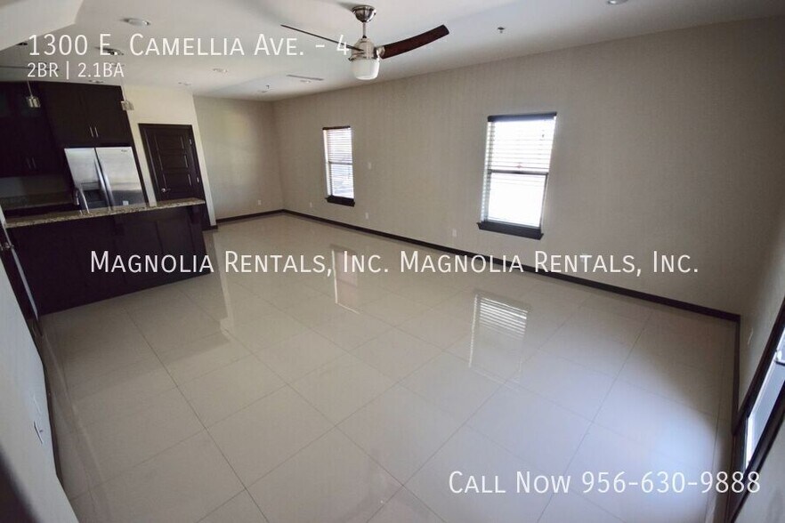 Building Photo - 1300 E Camellia Ave