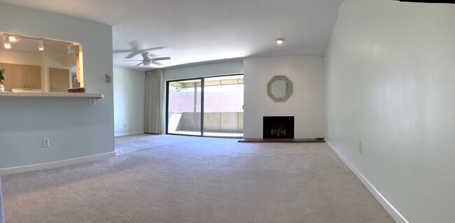 Living room - 2227 Canyon Blvd
