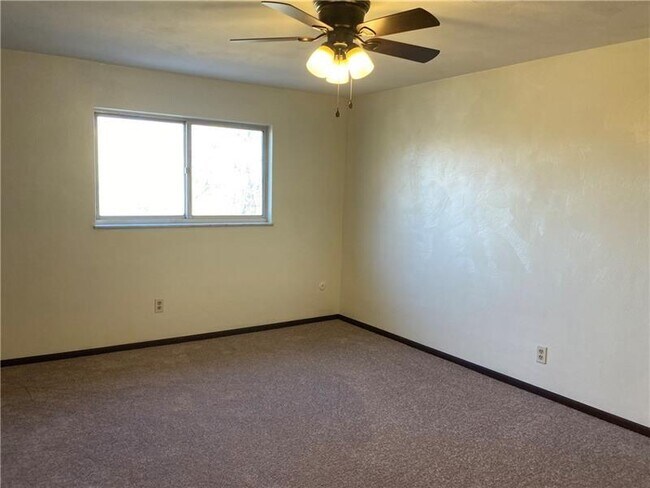 Building Photo - 313 Mystic Ave