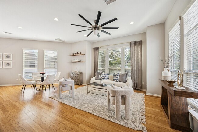 Building Photo - 2607 Link Rd