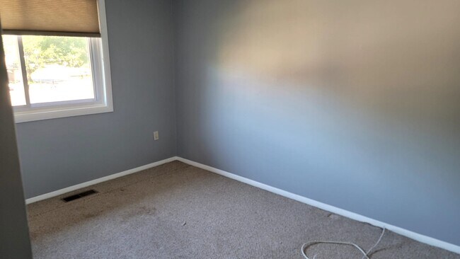 Building Photo - 9258 Red Cart Ct