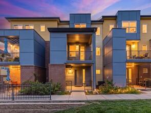 Building Photo - 11241 Colony Cir