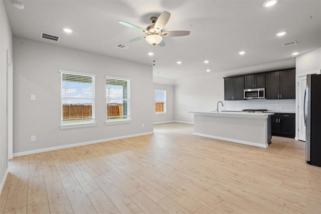 Building Photo - 1329 Water Canna Dr