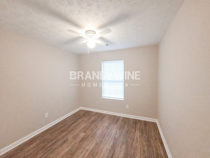 Building Photo - 5260 Tussahaw Crossing