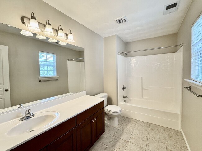 Building Photo - 5 Bedroom Ready NOW! Pet Friendly, Community Pool, Clubhouse, Fitness Center, Kayak Launch, Playg...