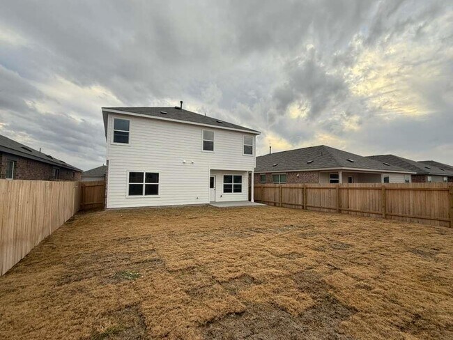 Building Photo - 203 Herald Dr