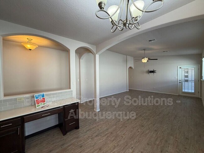 Building Photo - 5815 Mafraq Ave NW