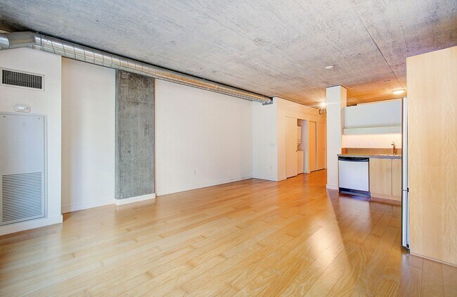 Building Photo - THE CIVIC IN GOOSE HOLLOW STUDIO BEDROOM CONDO!
