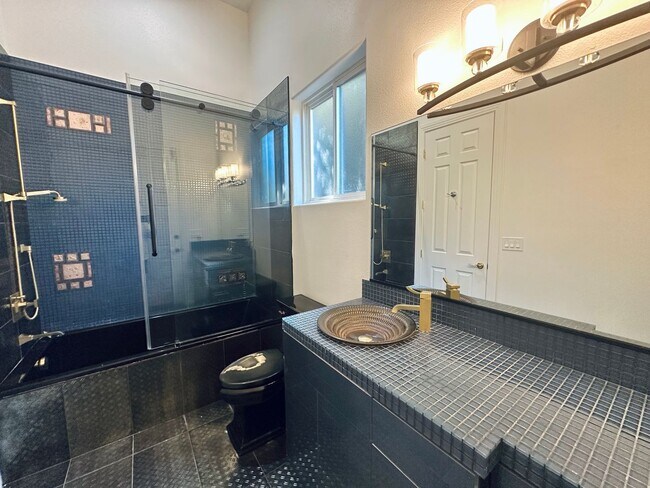 Building Photo - Stunning home with pool in prestigious Eagle Hills!