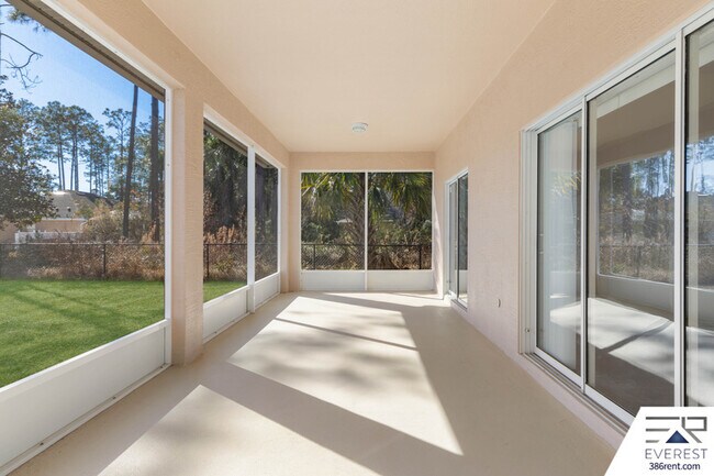 Building Photo - 7 Robin Pl