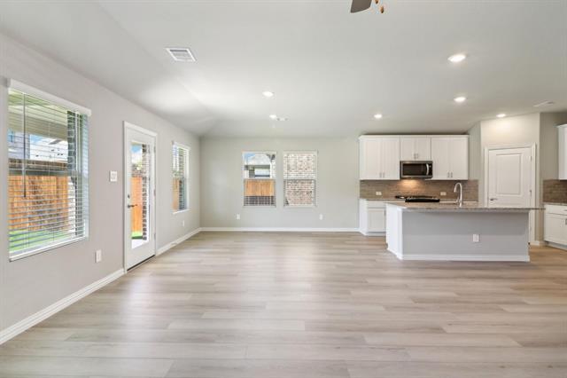 Building Photo - 3404 Eagle Mount Dr