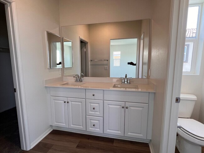 Building Photo - 12868 Claremore St