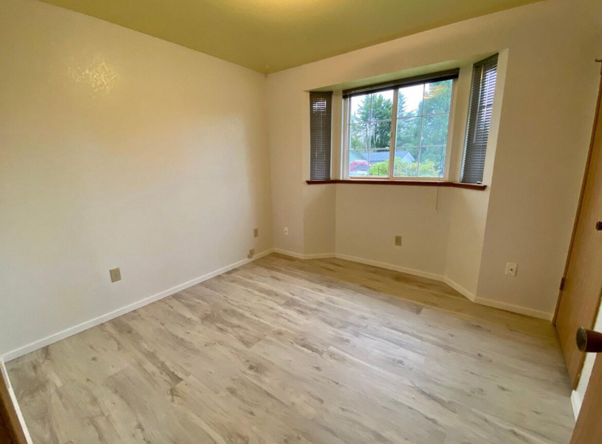 Building Photo - 10732 20th Pl W