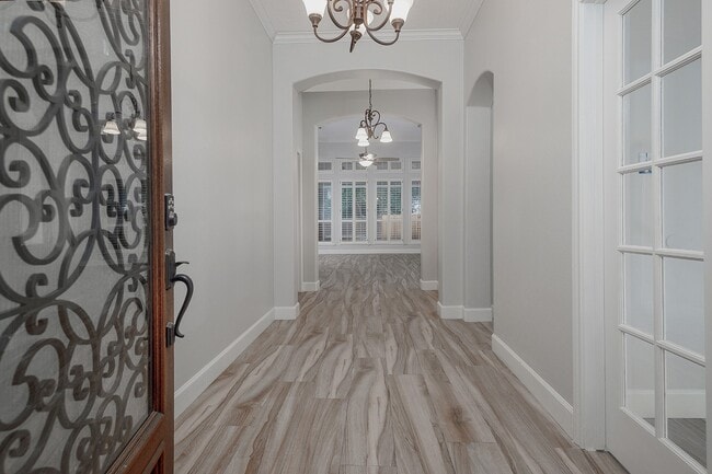 Building Photo - 203 S Brooksedge Cir